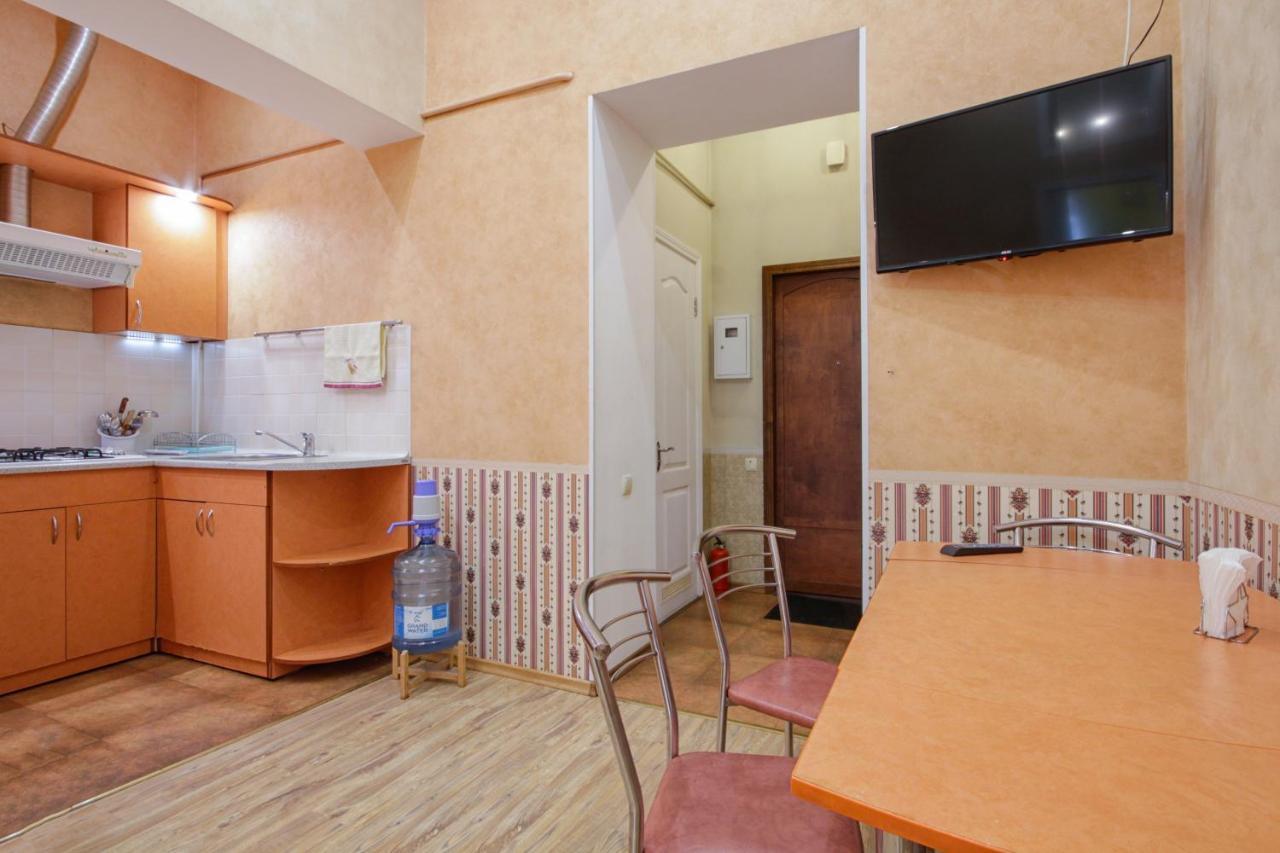 Pushkinskaya 14 Aparts Odesa Exterior photo